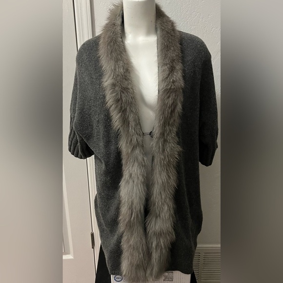 The Izzat Fox Fur Cashmere Blend Women’s Gray Cardigan size L/XL